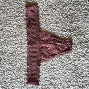 NWOT VS PINK Leopard Geometric Lace Waist Thong Panty